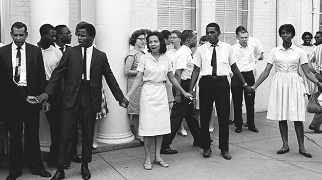Diane Nash (center), one of the riders’ leaders