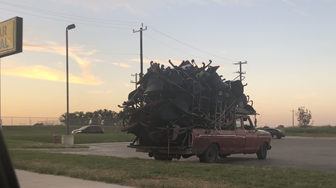 Puro San Antonio Movers Strike Again: Check Out This Ridiculously Stacked Pickup Truck
