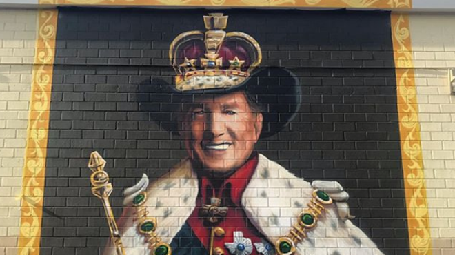 George Strait Gives Shoutout to San Antonio Artist for His Mural on St. Mary's Strip
