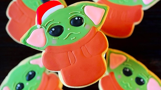 This San Antonio Bakery is Serving Baby Yoda Christmas Cookies That May Be Too Adorable to Eat (2)