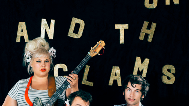 Shannon and the Clams, silly