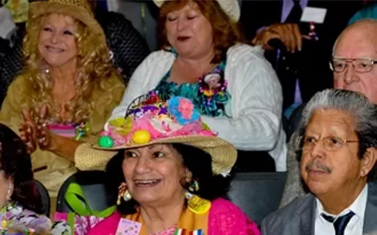 Image: Senior Fiesta
