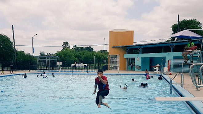 San Antonio Pools Open for Summer