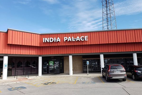India Palace
8474 Fredericksburg Road, (210) 692-5262, indiapalacesatx.com
Nestled in the corner of a strip mall in the Medical Center, India Palace holds it down with its authentic dishes. Specializing in North Indian fare, this humble spot features a lunch and dinner buffet with both vegetarian and meat dishes, as well as naan and samosas.
Photo via Instagram / daftcurlsfoodblog