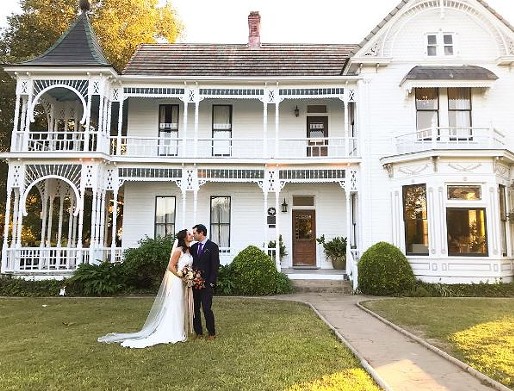 Barr Mansion & Artisan Ballroom
    Get the beauty of the Hill Country just a few minutes from downtown Austin.
    10463 Sprinkle Rd, Austin, barrmansion.com
    Photo via Instagram, barrmansion
