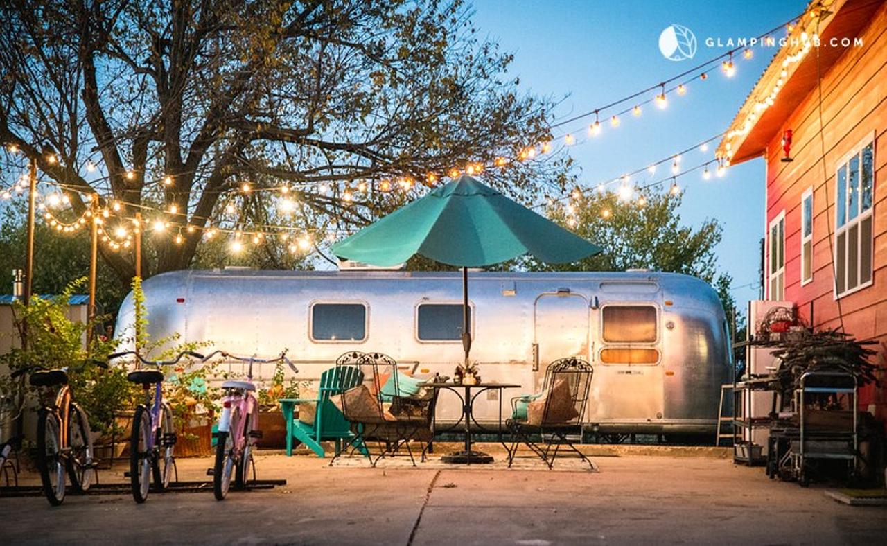 Quirky Vintage Airstream Rental near Dallas
This vintage destination fits right in with Austin. It's weird, charming and reminiscent of food trucks. 