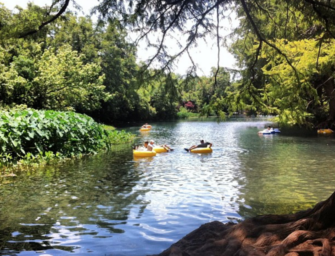 If you want to get away without going far, head on out to the San Marcos River. This river, close to Texas State University, is great for families as it has a mid-size park with playground right next door.
Photo via Instagram / notthegumdropbuttons