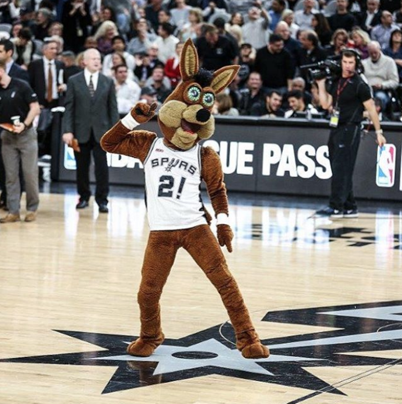 With help from the Spurs Coyote
There’s so many options, and you know the Coyote is down for a good time.
Photo via Instagram / spurscoyote