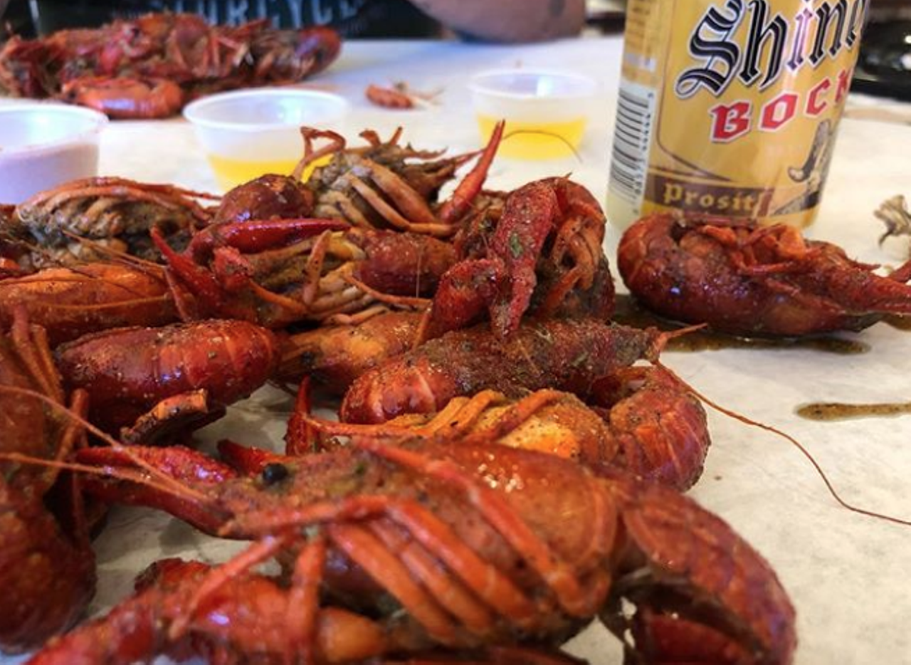 LA Crawfish
Multiple locations, thelacrawfish.com
You have plenty of ways to enjoy crawfish here. Boiled in a variety of flavors, cheesy crawfish rolls, crawfish tails, crawfish empanadas, crawfish pho, cajun curry – take your pick and you’ll enjoy.
Photo via Instagram / call_em_dyl