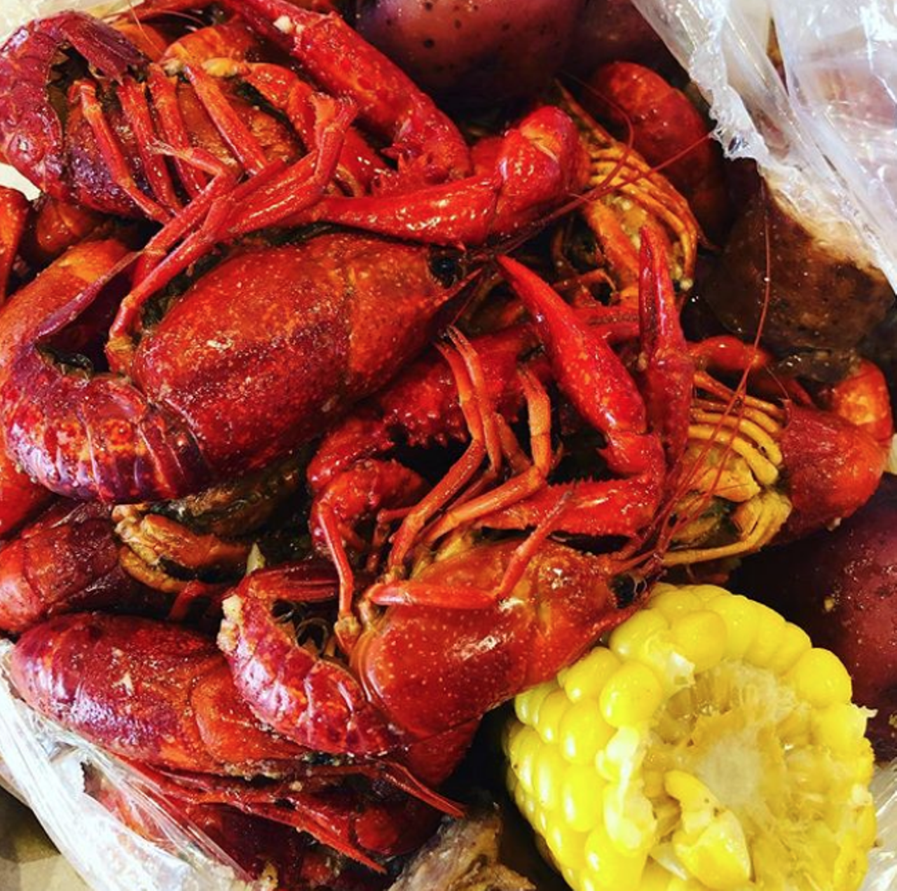 Smashin Crab
Multiple locations, smashincrab.com
Louisiana-style seafood awaits you over at Smashin Crab. The obvious choice is the crawfish boil, though you’re also more than welcome to enjoy this delicacy on a po’boy or in a basket (the tails, that is).
Photo via Instagram / mrsjsed