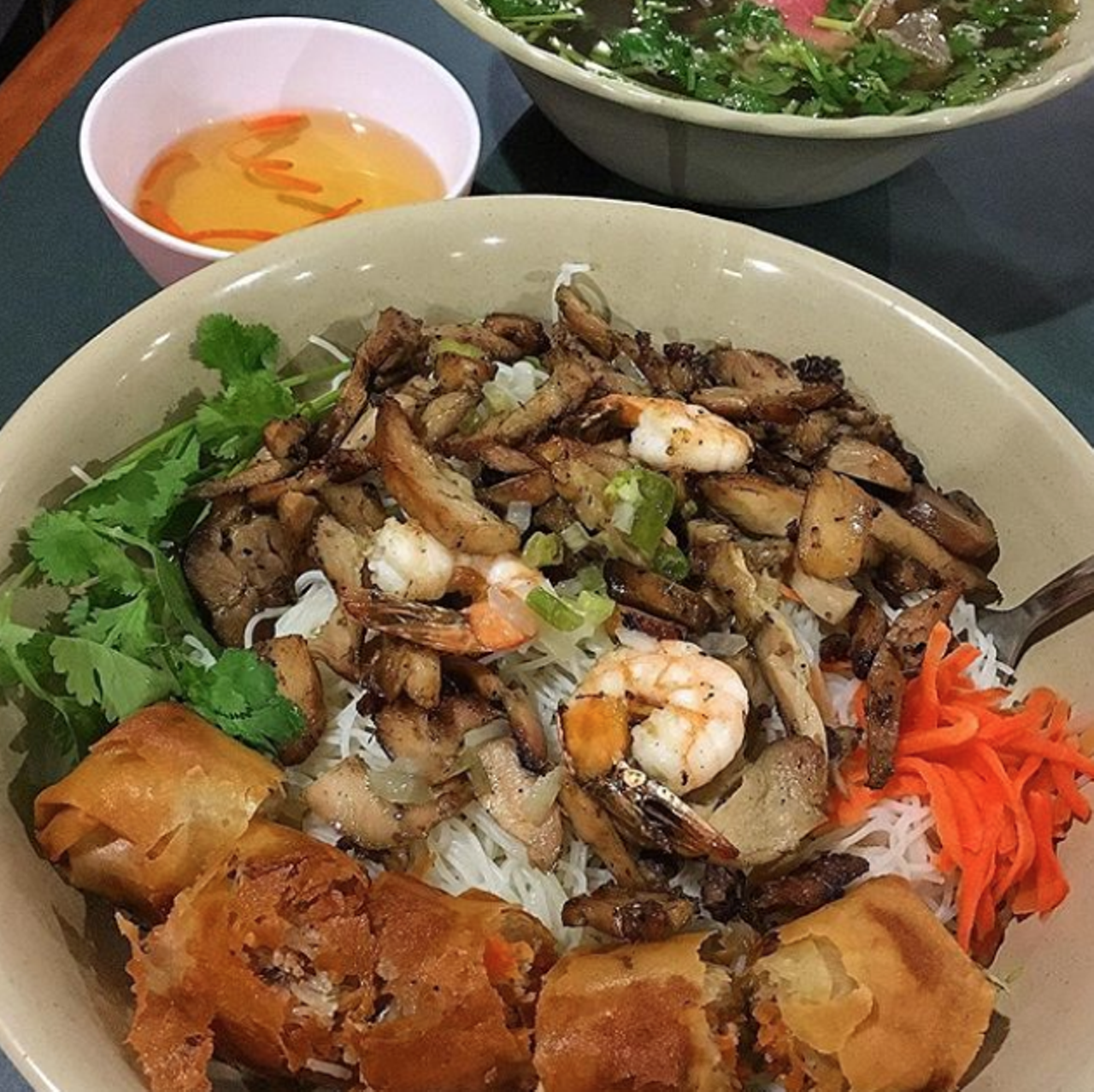 Pho Hong Phat
6180 Wurzbach Road, (210) 523-2888
This chill spot keeps it real with pho, spring rolls and other classic dishes that are solid choices for when you want some fresh flavors. Consider the Medical Center folks lucky for having this spot so close.
Photo via Instagram / minjeejou