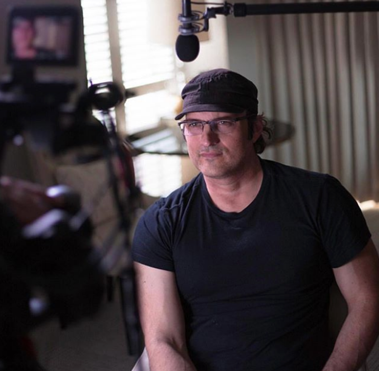 Robert Rodriguez
Badass director (Sin City, Once Upon a Time in Mexico, Machete, Spy Kids, From Dusk Till Dawn, El Mariachi) Robert Rodriguez can be considered SA’s pride and joy, or at least for movie junkies. He was born here in 1968 and graduated from St. Anthony HS – though he definitely reps Austin nowadays.
Photo via Instagram / rodriguez