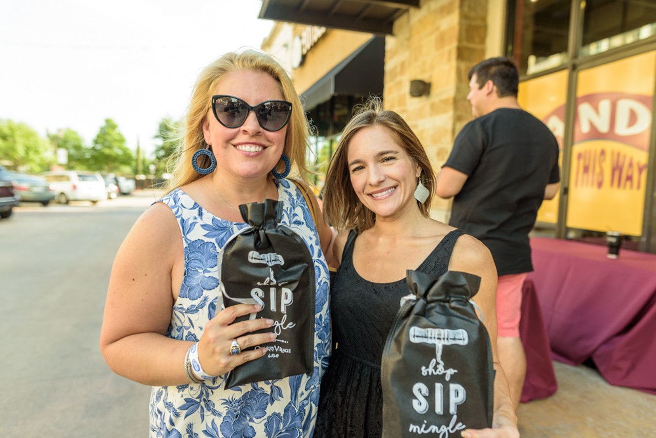 Moments from Sip & Mingle Mixer at Quarry Village