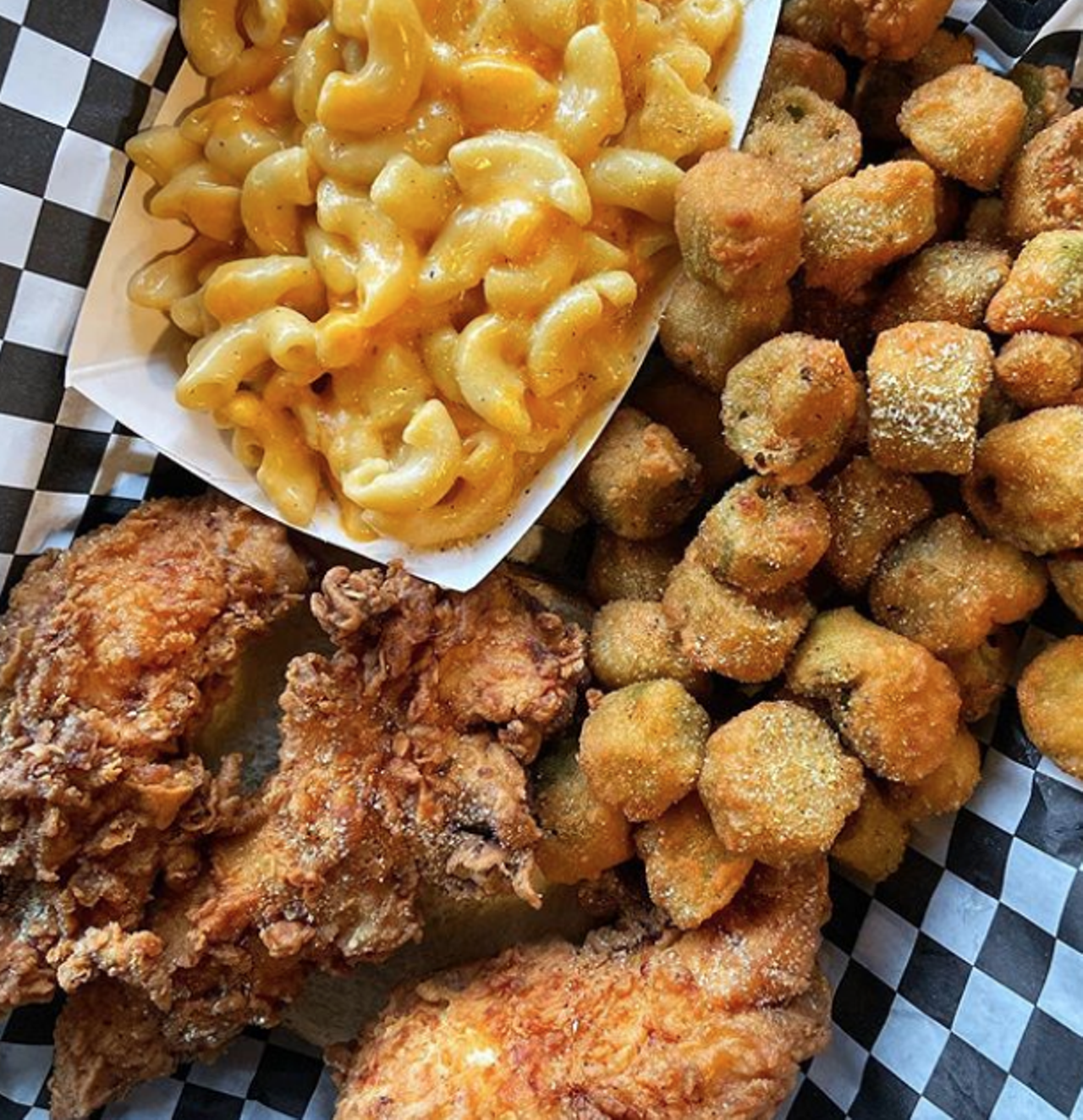 The Rolling Rooster
19141 Stone Oak Pkwy, (726) 444-0352, facebook.com/RollingRoosterStoneOak
Choose from a variety of wing possibilities like mango habanero and Chicago mild sauce, and take it to the next level with one of the Rolling Rooster’s signature buttermilk waffles.
Photo via Instagram / joshiethefoodie