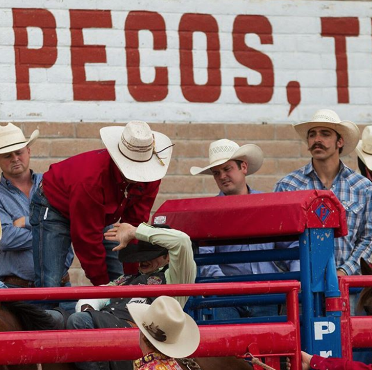Rodeos have always been a thing in Texas.
Houston is home to the world’s biggest rodeo today, but it isn’t the only Texas town to have claim to fame in the rodeo arena. The world’s first-ever rodeo was held in the small town of Pecos on July 4, 1883.
Photo via Instagram / westofthepecosrodeo