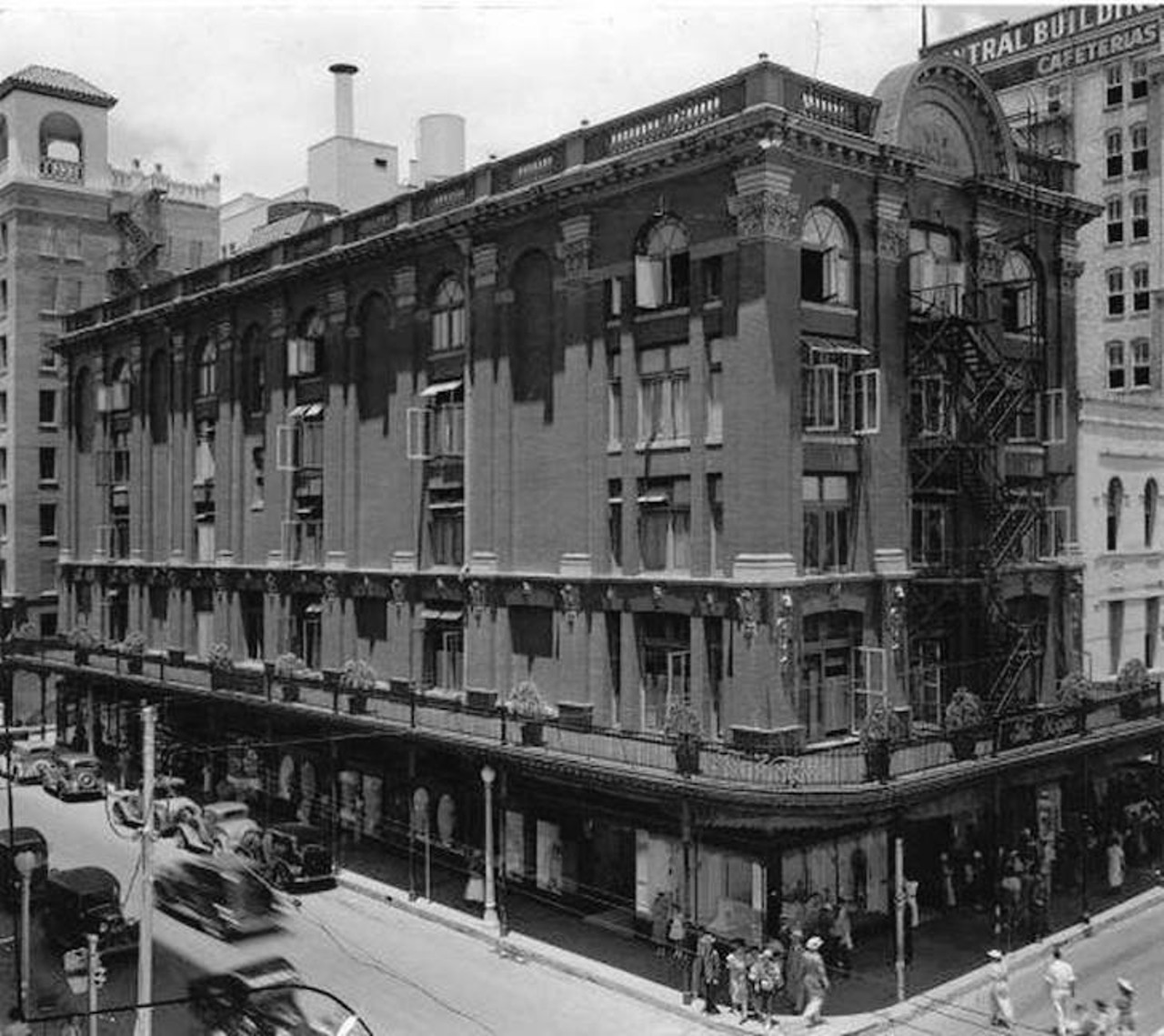 1930s The Vogue Department Store on the corner of Houston Street and Navarro.