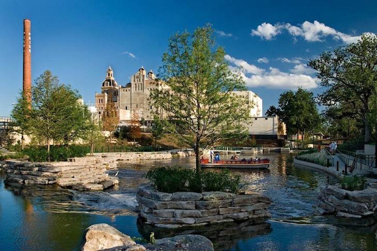 23. Pearl Turning Basin
Pearl Street Brewery
With cascading waterfalls and lush landscaping, the beautiful Pearl Turning Basin is teeming with activity, as it is the focal point of barges changing course. Squeeze in a smooch or two during a lull moment at this end of the new Museum Reach.
Photo via Facebook (Rio San Antonio Cruises)