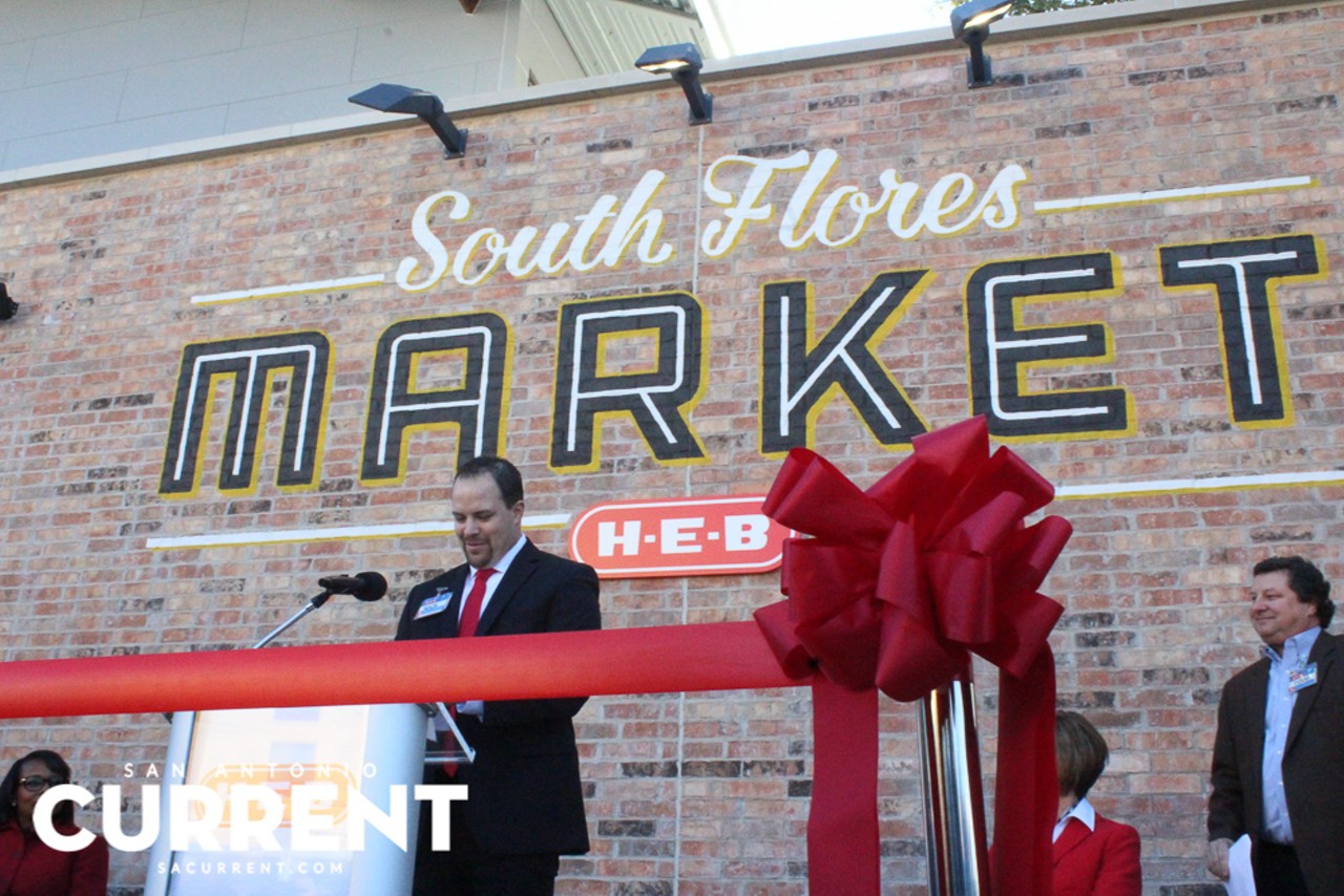 28 Photos of the H-E-B Flores Market Grand Opening