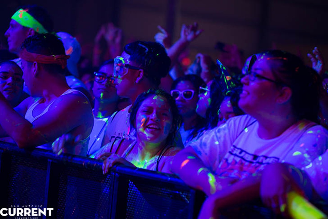 33 Vibrant Moments from A State of Color Neon Riot