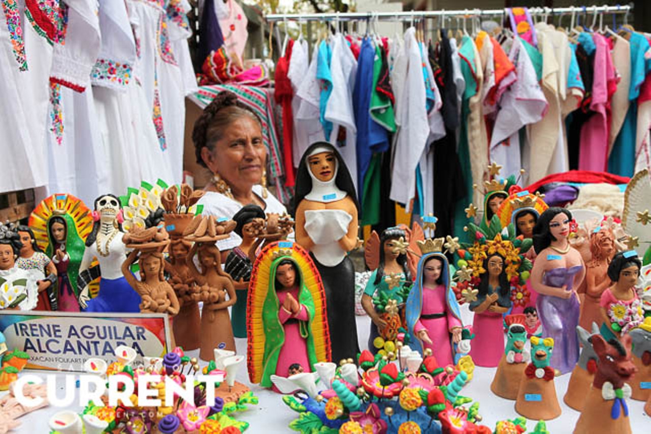 35 Photos of Esperanza's 25th Annual International Peace Market