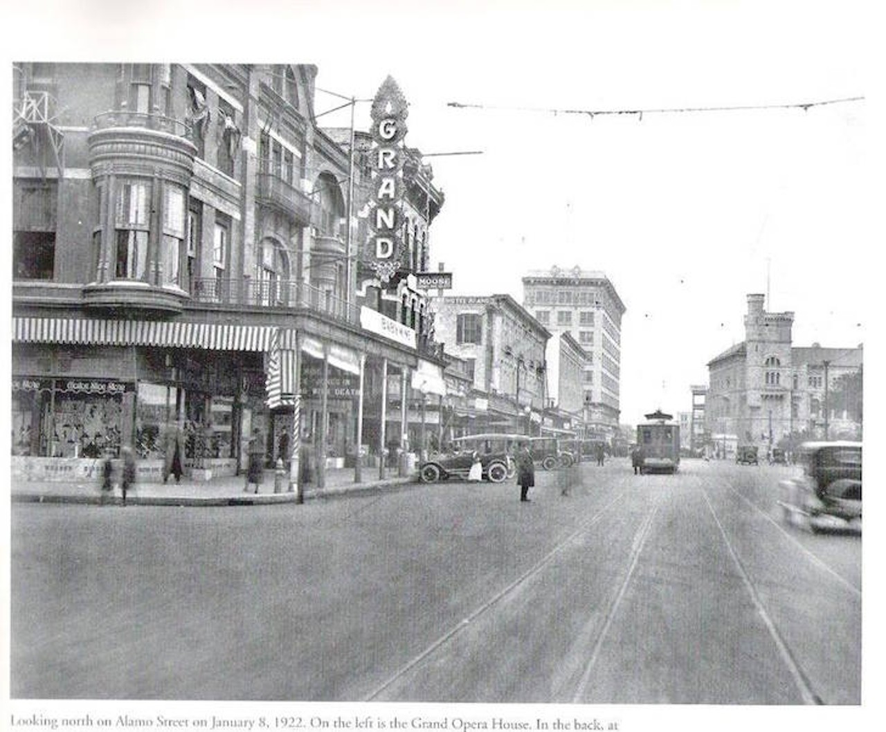 1922,  Left, Grand Opera House; back right, Federal Building and post office, with Maverick Bank opposite of it. The Grand Opera House opened in 1886 and was torn down in 1948, and is now the site of Ripley's Museum of Wax.