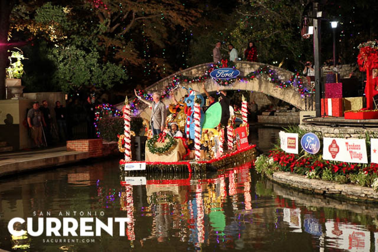41 Festive Photos of the Alamo Tree Lighting and the River Walk Lighting and Parade
