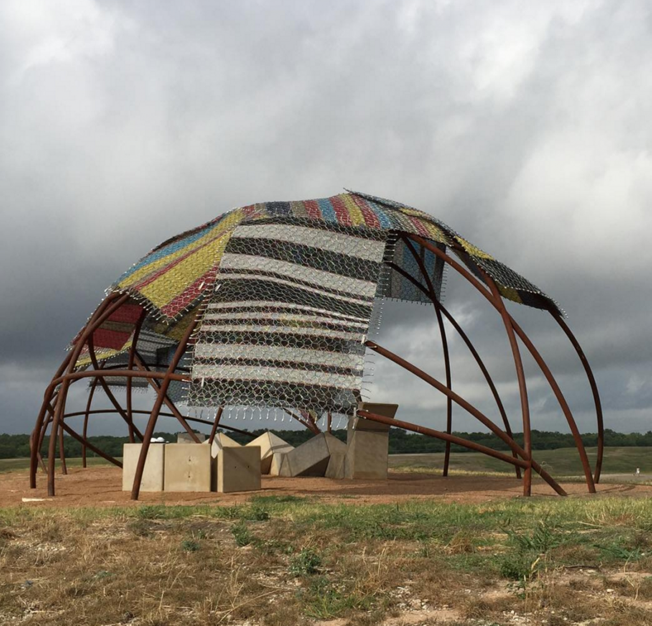 Wickiup Overlook
4700 Old Pearsall Rd
Artist: Buster Simpson, 2016
In the middle of San Antonio's newest Pearsall Park in southwest San Antonio, Wickiup Overlook is an embellished shade structure complete with seating that also doubles as an art installation.
Instagram/sachartermoms