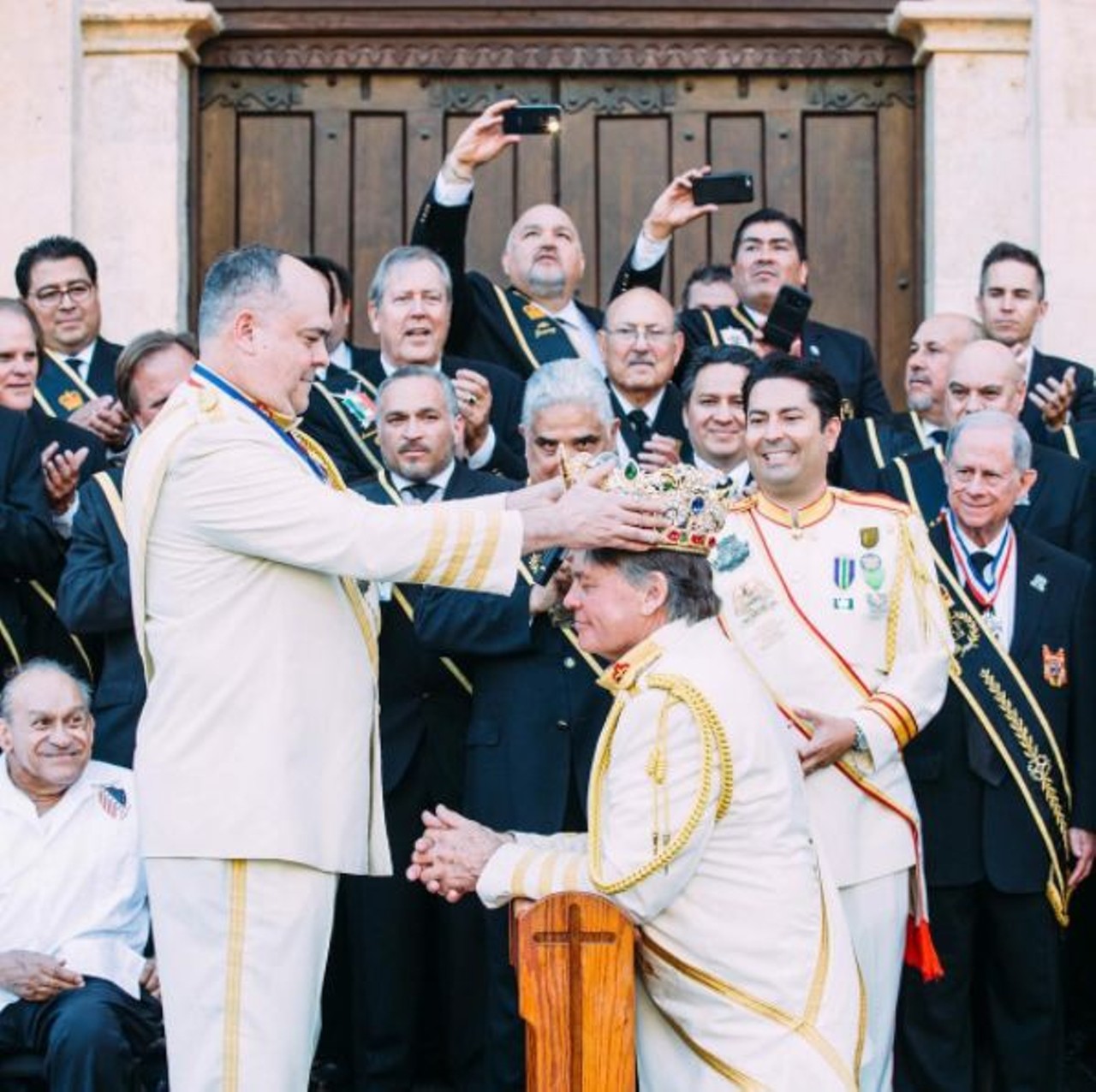 Public Crowning of El Rey Feo
5:30-6:30 p.m. April 21 at Main Plaza
How do you show your love for the People&#146;s King? Attend the crowning ceremony! The 69th Rey Feo, Fred Reyes, will take the throne, followed by a celebration with mariachis and folkloricos. Rub elbows with Rey Feo&#146;s royal court, former Reyes Feos and other Fiesta royalty.
Photo via Instagram, fiestasa