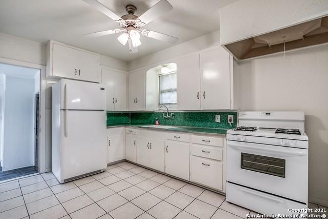 10 fixer-upper homes for sale right now inside San Antonio's Loop 410