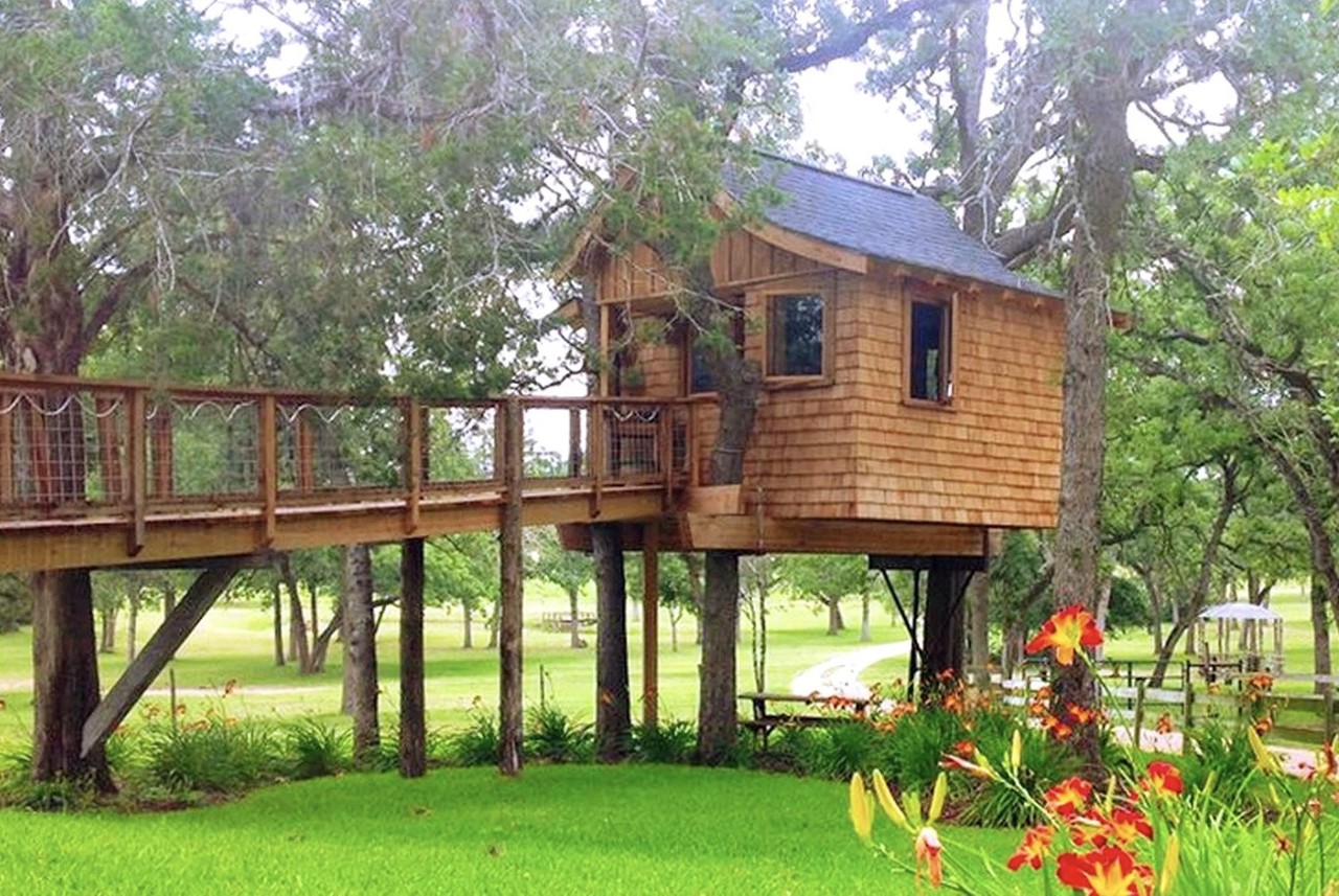 Romantic and Unique Tree House Rental on a Private Ranch in Central Texas, Waelder