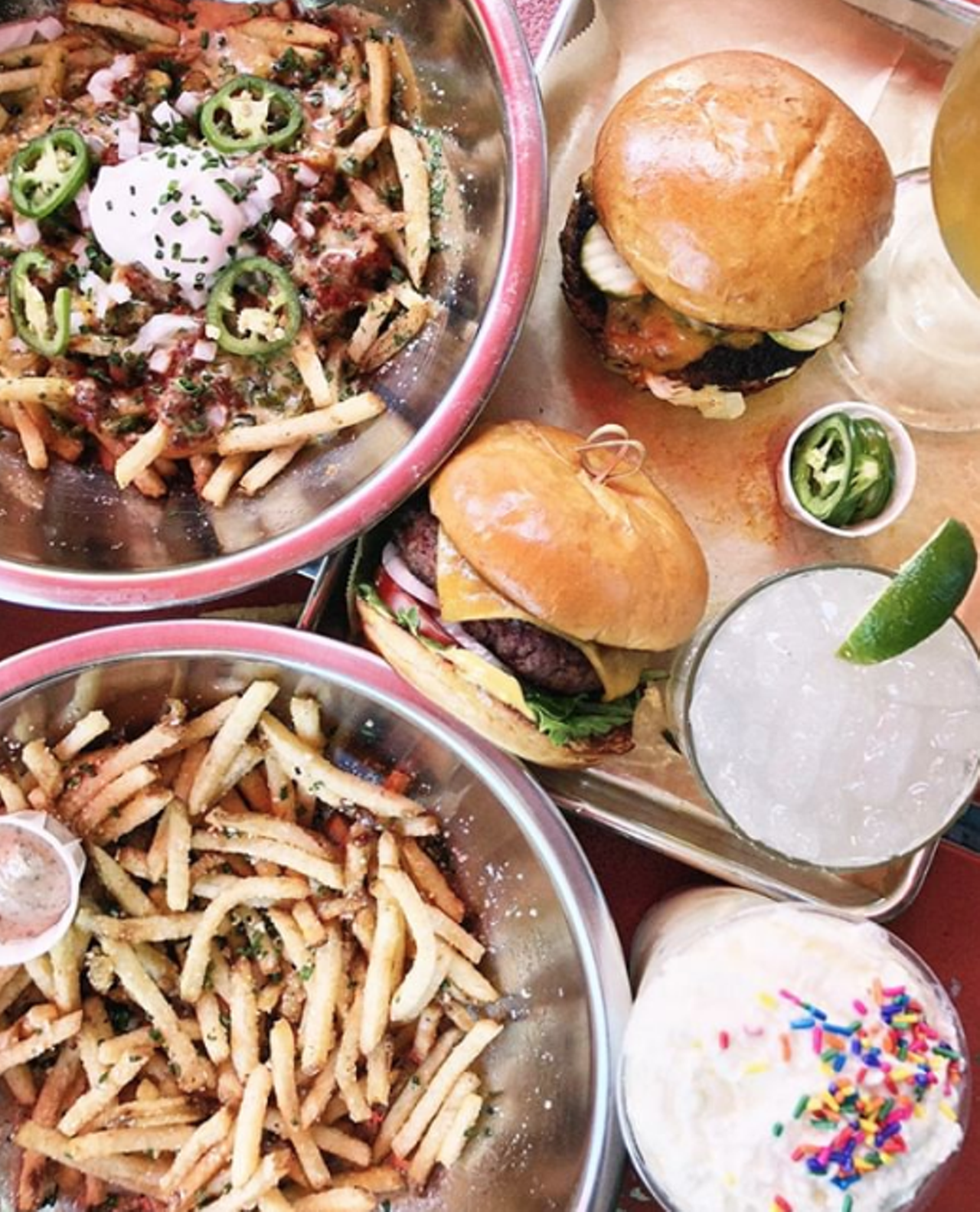 A Texas chain is demanding San Antonio's Papa's Burgers change its