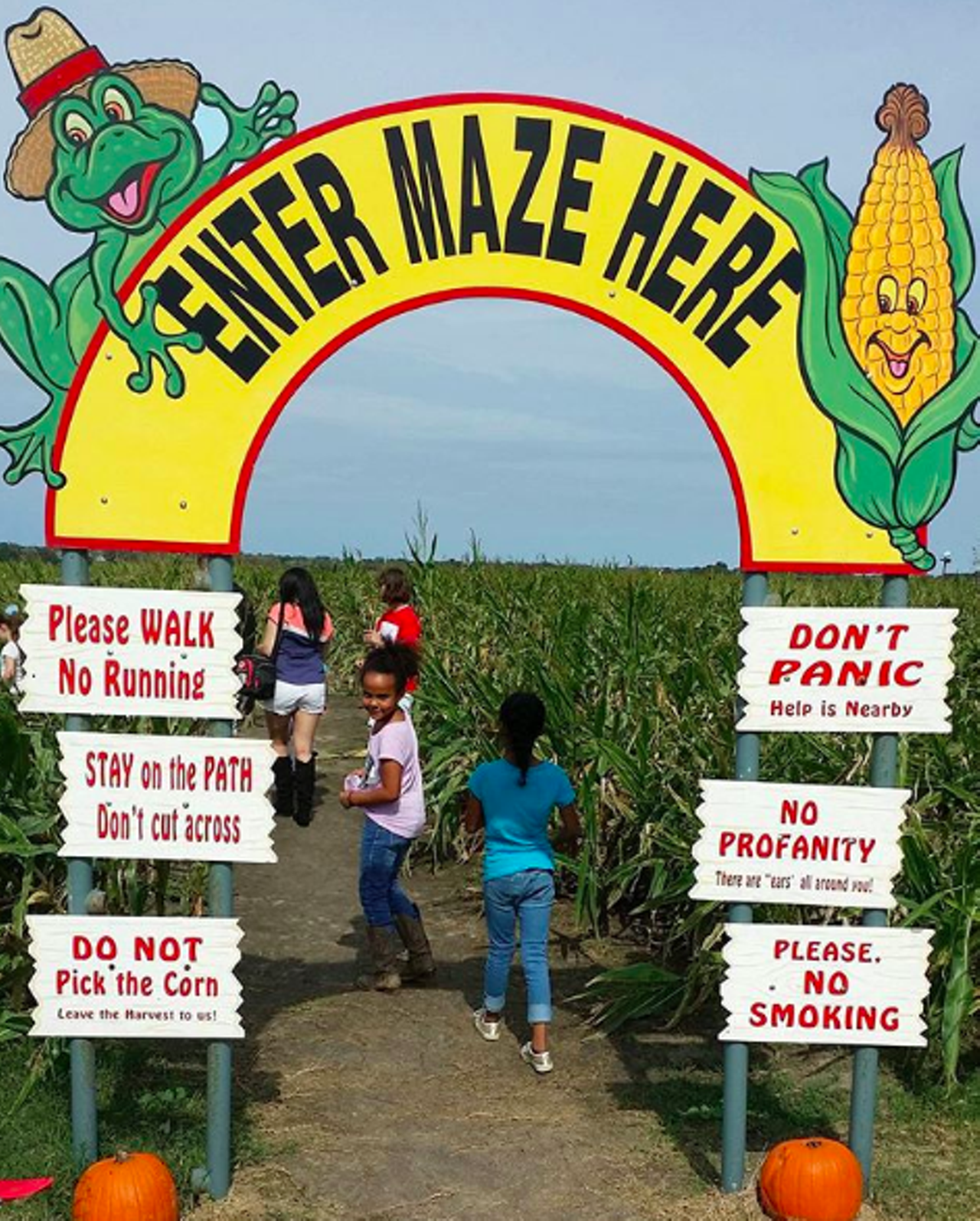 Rocky Creek Maze
784 Co Road 251, Moulton, (361) 287-2828, rockycreekmaze.com
Take a day trip Moulton for some spooky fun. On Friday and Saturday nights – from October 11 to October 26 – you can visit the haunted trail, complete with ghosts and ghouls. After Halloween, the trail is much calmer with carriages, camels and more throughout the maze on November 2 and 3.
Photo via Instagram / des_herrera