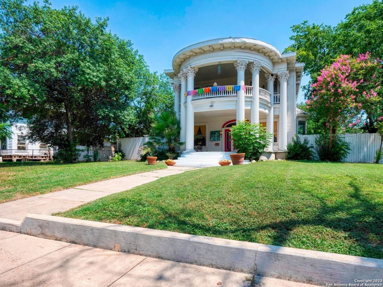 A 1920 San Antonio mansion of produce magnate Richard Pruitt is for sale