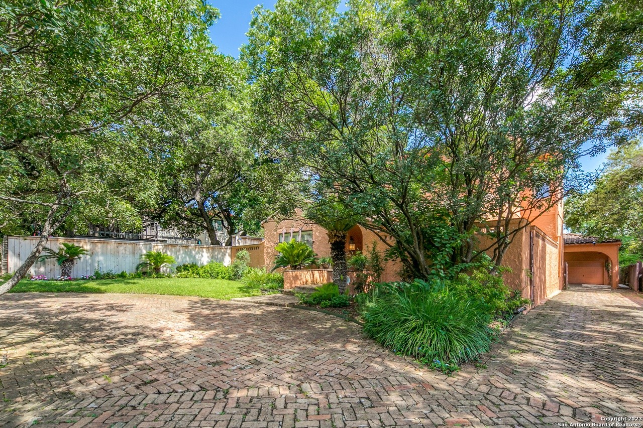 A 1935 San Antonio home once owned by socialite Ida A. Williams is for sale