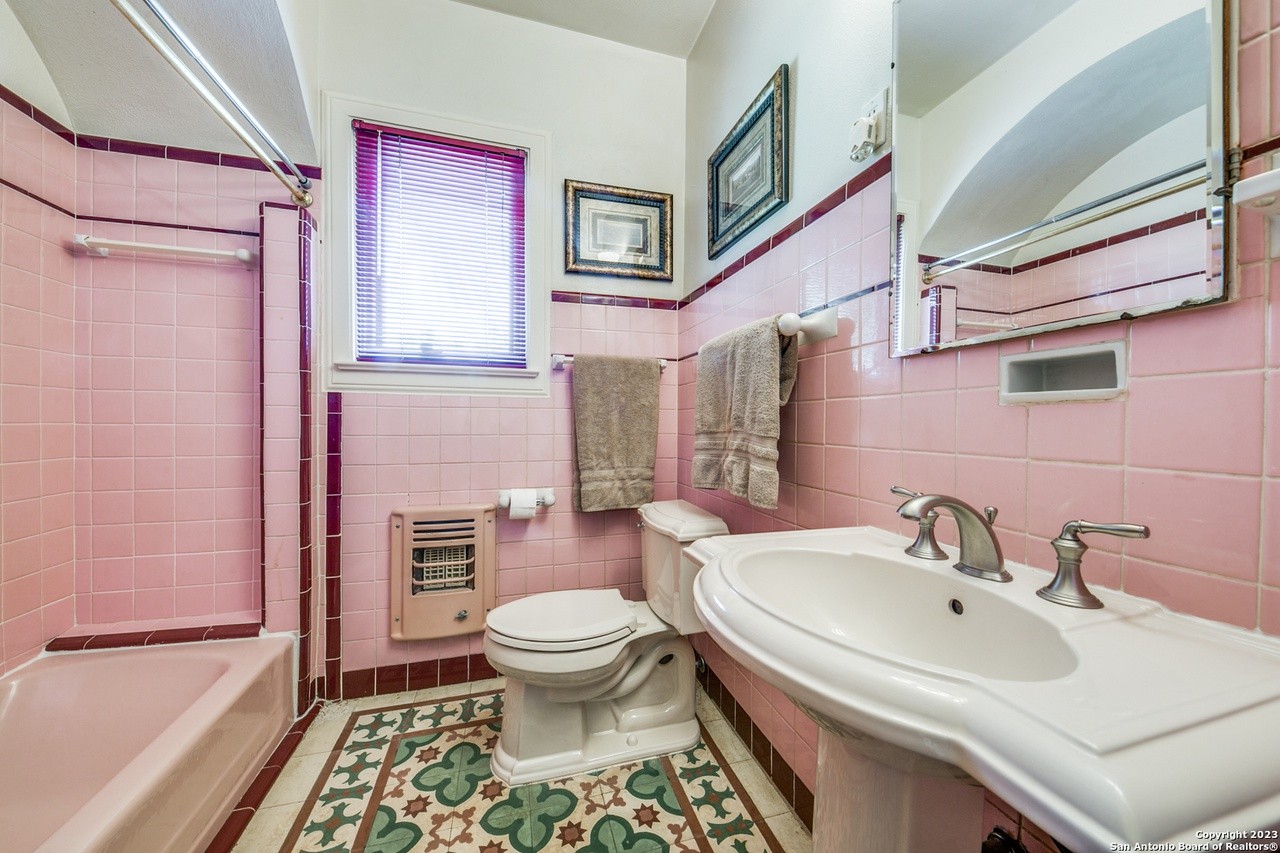 A 1935 San Antonio home once owned by socialite Ida A. Williams is for sale