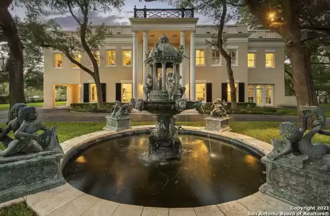 A $4.4 million San Antonio mansion designed by the McNay Art Museum's architect is now for sale