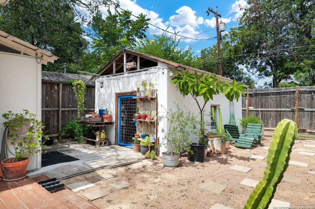 A cute San Antonio hacienda for sale looks like Frida Kahlo could have lived there