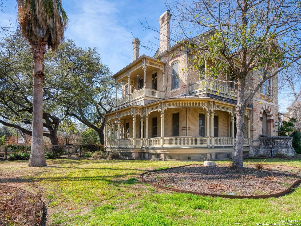 A historical San Antonio home designed by Lone Star Brewery's architect is now for sale