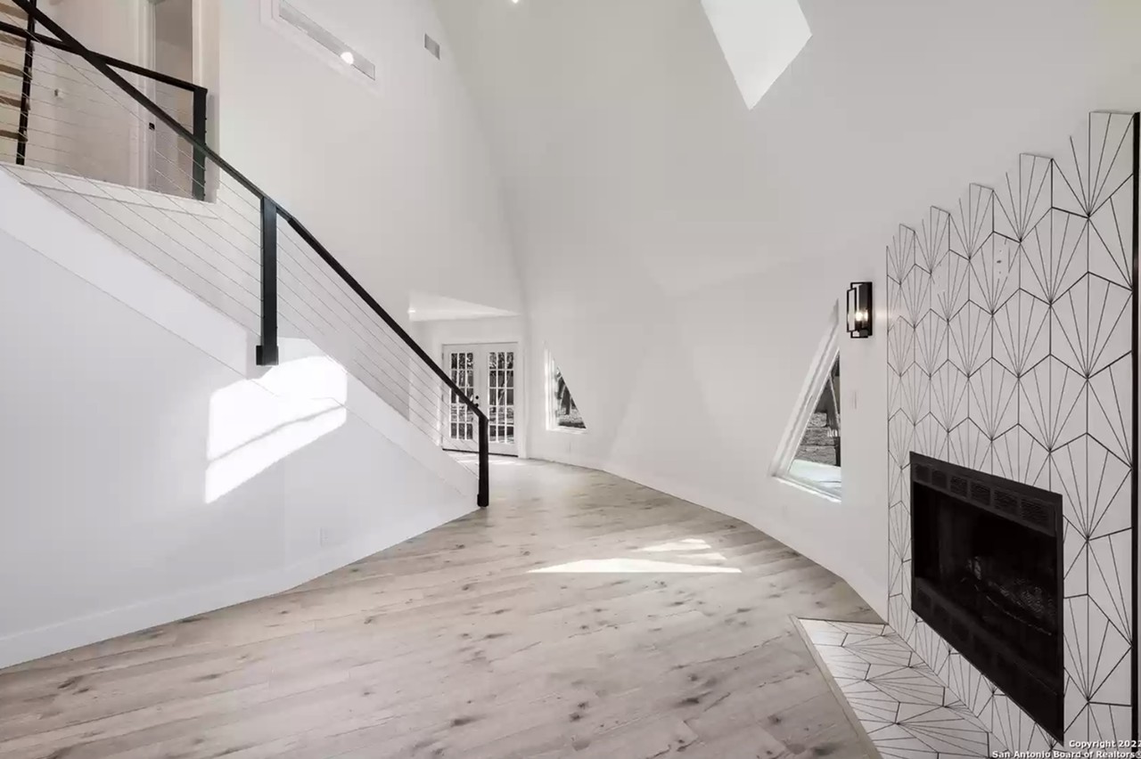 A renovated geodesic dome home is now for sale in Northwest San Antonio