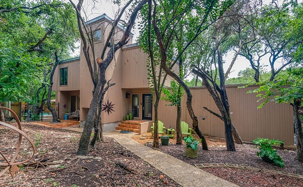 A San Antonio architect's stylish and secluded '70s home is on the market for the first time
