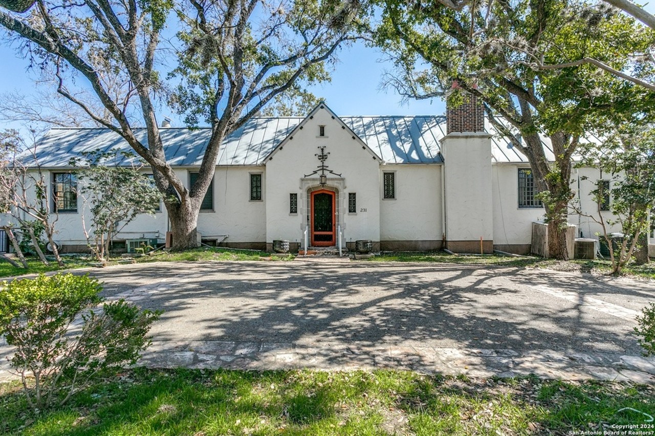 A San Antonio mansion constructed by the Alamo Cenotaph's builder is for sale