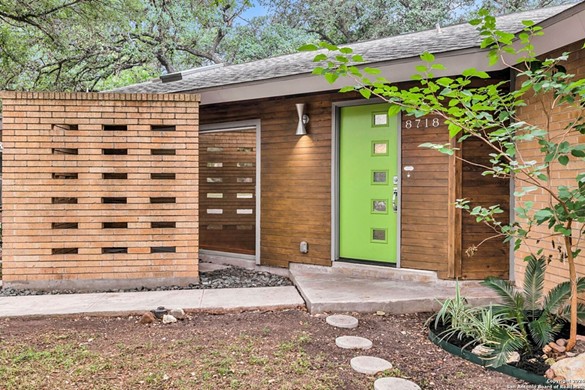 A San Antonio Mid-Century Modern time capsule home is for sale