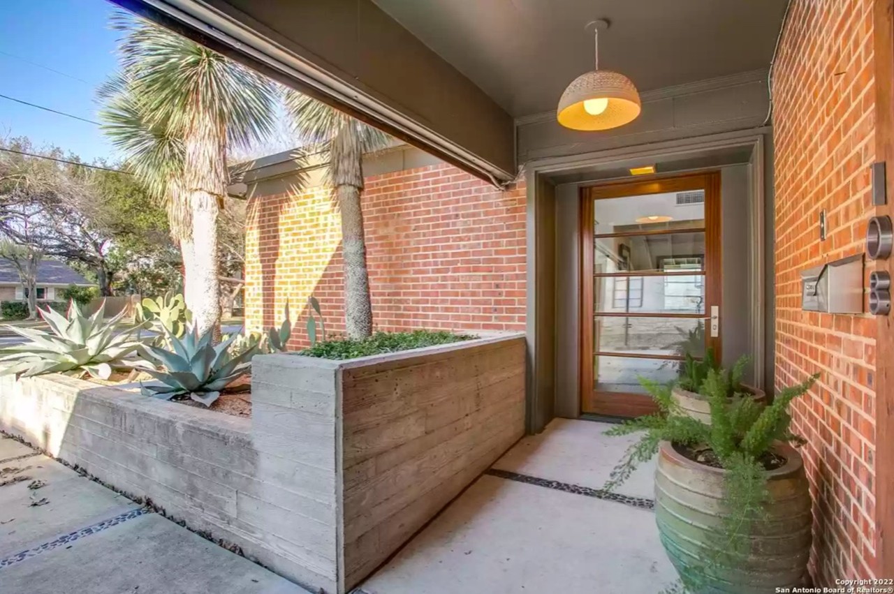 A San Antonio Midcentury Modern home built by famed architect O'Neil Ford is for sale