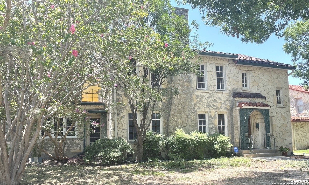 An eclectic San Antonio home with a bar that looks like a piano is back on the market after 2 price cuts