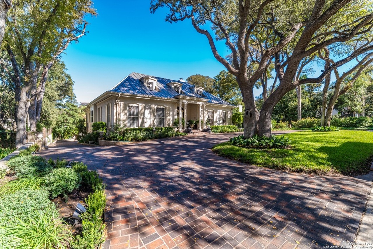 An elegant San Antonio mansion built by construction giant H.B. Zachry is for sale