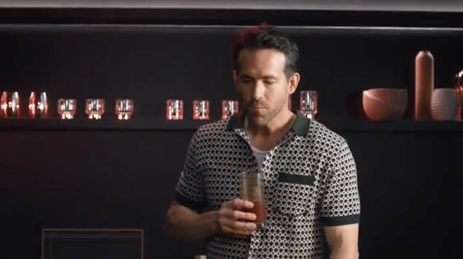 Movie star Ryan Reynolds is celebrating the return of the cult fave McRib sandwich with a special cocktail recipe.
