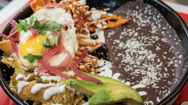 Upcoming eatery Buen Dia serves up chilaquiles, tacos and tortas.