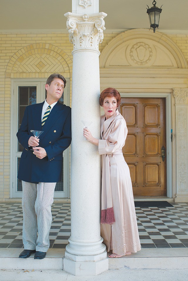 Former spouses Elyot (Wade Young) and Amanda (Anna Gangai) in 'Private Lives' - DWAYNE GREEN