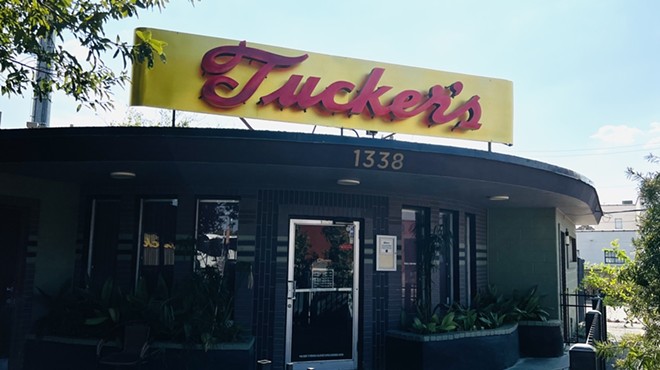 Tucker’s, 1338 E. Houston St., was closed during posted business hours during several visits over the weekend.