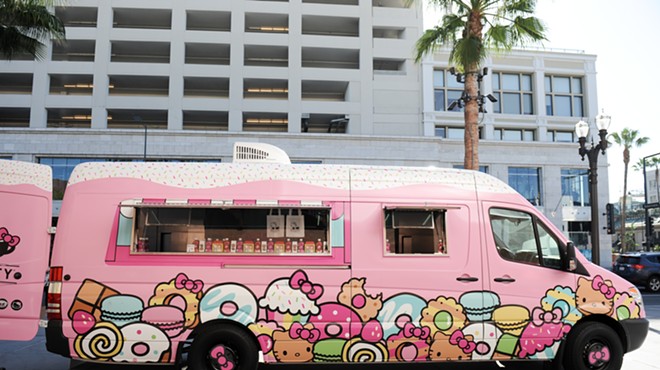 The super kawaii Hello Kitty Cafe Truck.